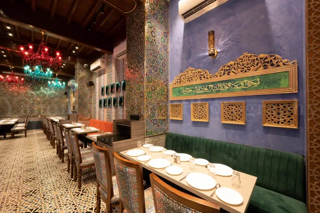 Persian Darbar (Since 1976) - Best Mughlai, Affordable Biryani in Byculla Mumbai