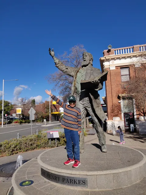Sir Henry Parkes Statue