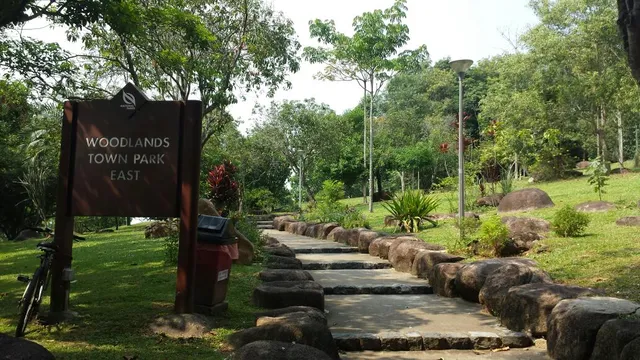 Woodlands Town Park East