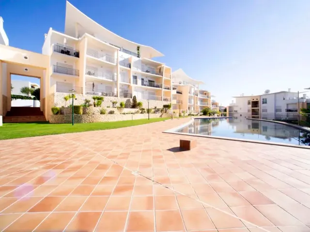 Encosta Da Orada by Garvetur