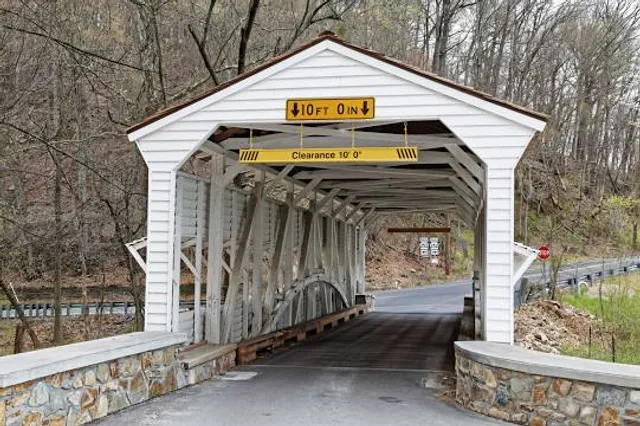 Historic Knox Covered Bridge