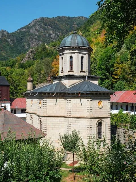 Stanisoara Monastery