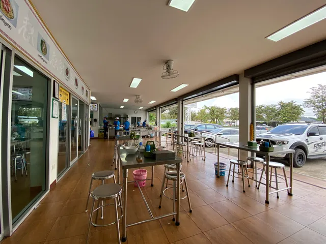 เหล่าเฮงลูกชิ้นปลา