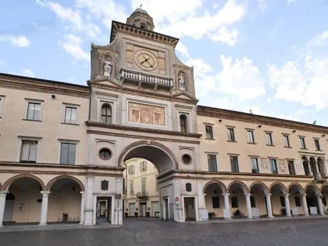 Arco del Torrazzo