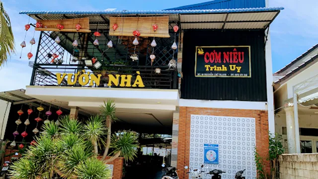 Cơm Niêu Trinh Uy