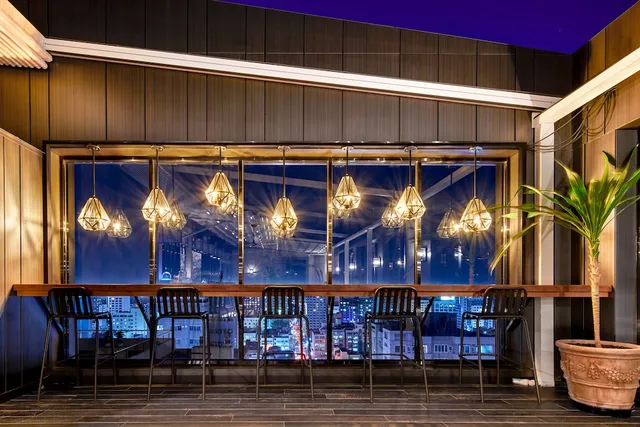 호텔 앨리스 앤 트렁크