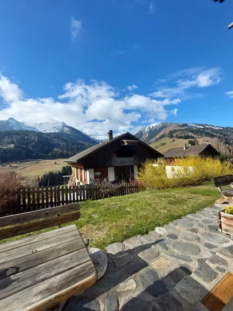 Bauernhof im Wiesengrund