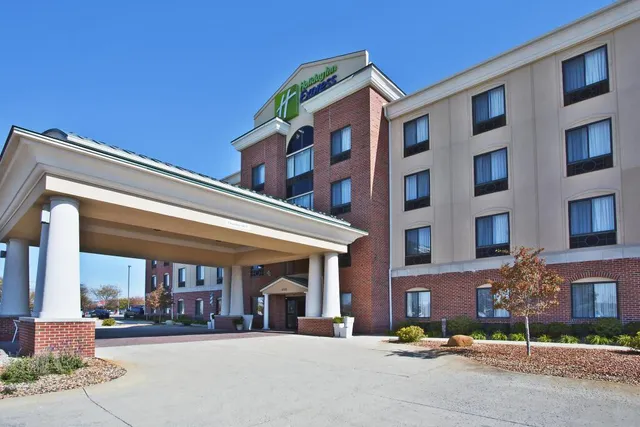 Holiday Inn Express & Suites Anderson, an IHG Hotel