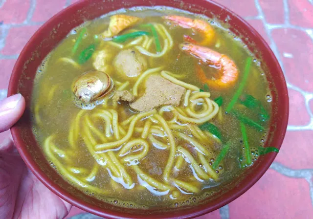 基隆慶安宮廟口咖哩炒麵炒飯