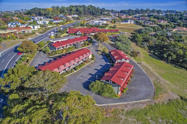 Village Family Motor Inn