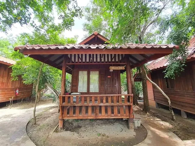 ภูสิงห์ รีสอร์ท (ปรับปรุงใหม่เป็นเจ้าสมุทรรีสอร์ท)