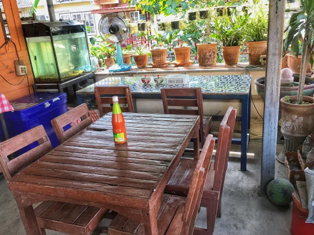 ร้านบ้านปิ่นสุวรรณ์ - Baan Pinsuwan