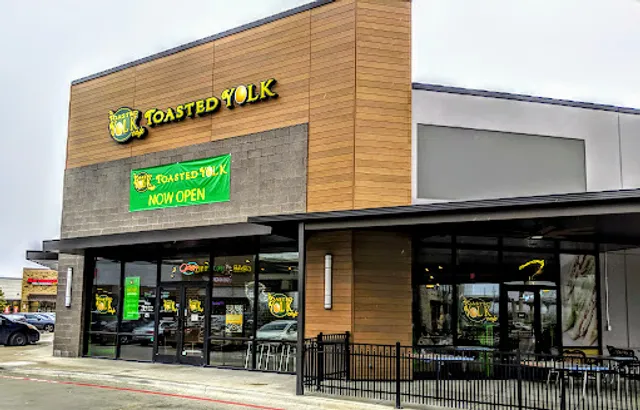 The Toasted Yolk Cafe