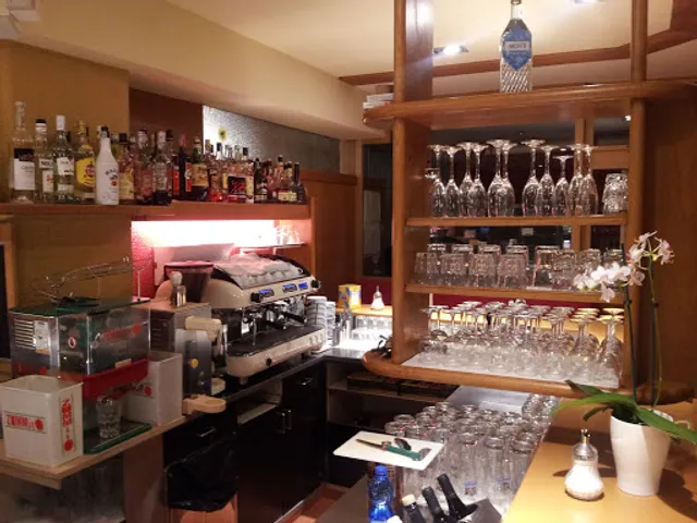 Bar Kaffee Alpen