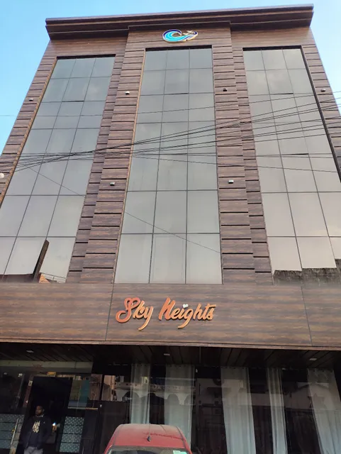 Hotel Sky Heights