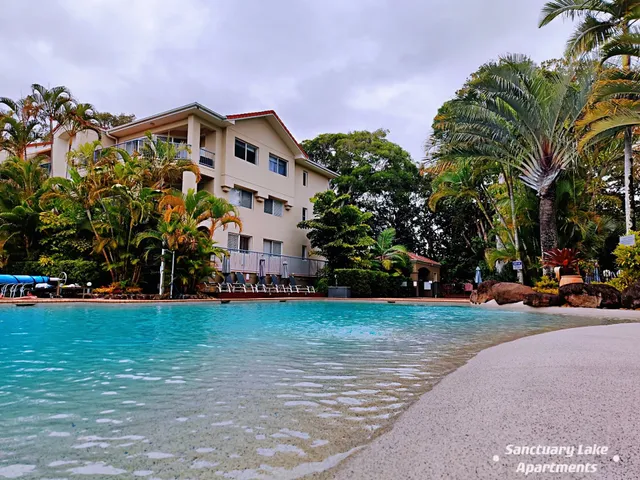 Sanctuary Lake Apartments