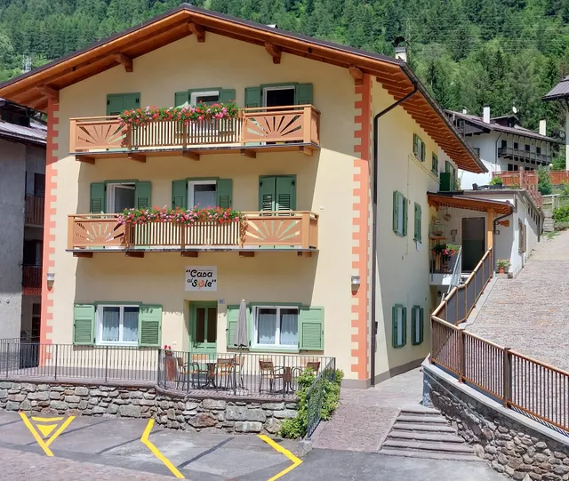 Residence Casa al Sole - APPARTAMENTI per VACANZE in Val di Sole vicino alle TERME DI PEIO - Dolomiti del Trentino