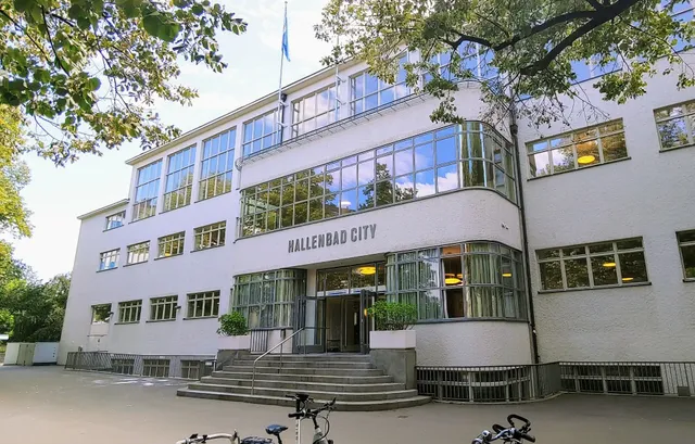 Hallenbad City