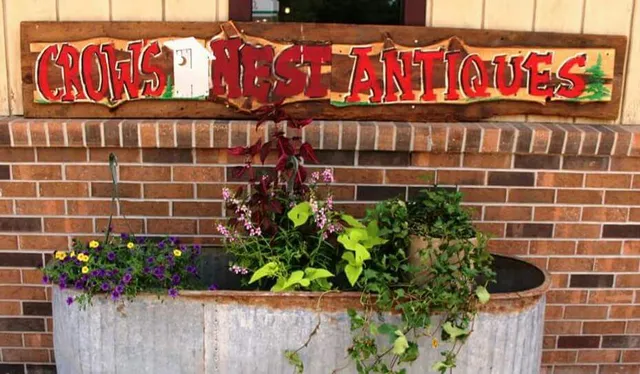 Crow's Nest Antiques