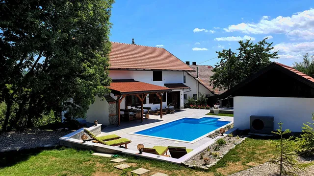 Holiday house villa "Zora house" / Kuća za odmor vila "Zora House"