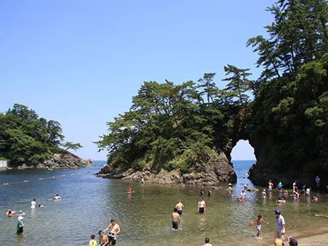 Shiroyama Beach