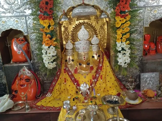 Shri Pitambara Peeth