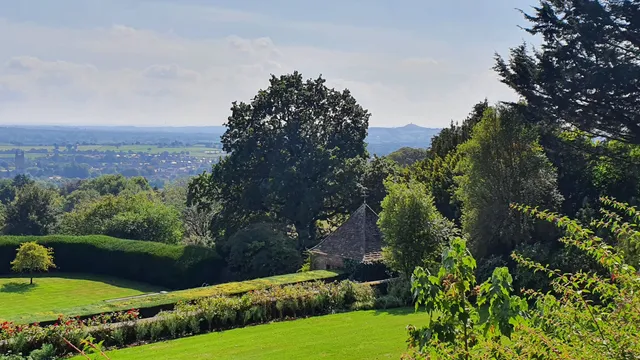 Milton Lodge Gardens