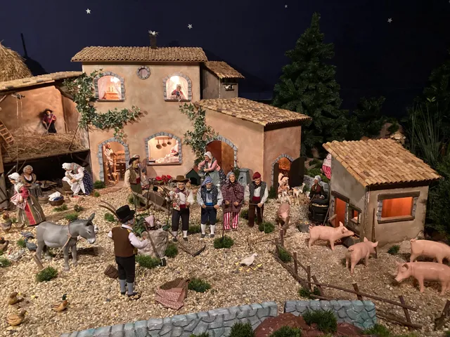 Le Petit Monde des Santons