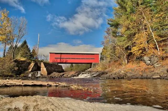 De Saint-Mathieu Covered Bridge (1936)