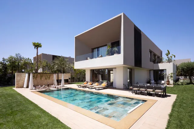 𝐕𝐢𝐥𝐥𝐚 𝐓𝐢𝐚𝐫𝐞́ 𝐌𝐚𝐫𝐫𝐚𝐤𝐞𝐜𝐡 – 𝐋𝐨𝐜𝐚𝐭𝐢𝐨𝐧 𝐝𝐞 𝐕𝐢𝐥𝐥𝐚 𝐝𝐞 𝐋𝐮𝐱𝐞 𝐚𝐯𝐞𝐜 𝐏𝐢𝐬𝐜𝐢𝐧𝐞 𝐂𝐡𝐚𝐮𝐟𝐟𝐞́𝐞