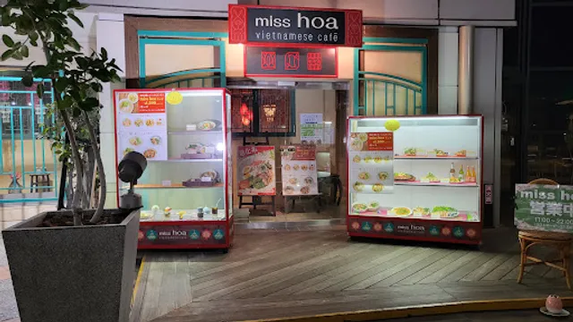 Vietnamese Cafe Miss Hoa Mario