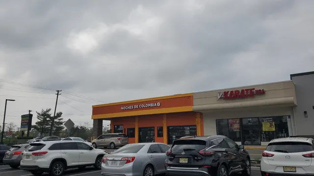 NOCHES DE COLOMBIA WOODBRIDGE