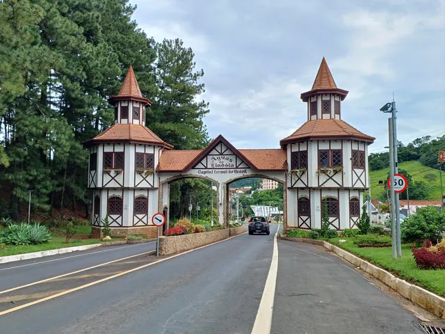 Águas de Lindóia City Gates