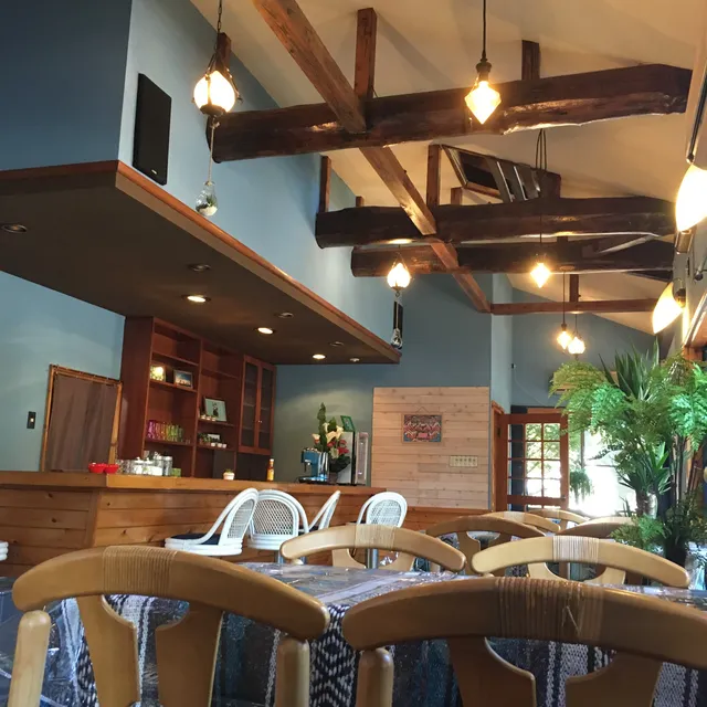 Sugeez West Lake Shop