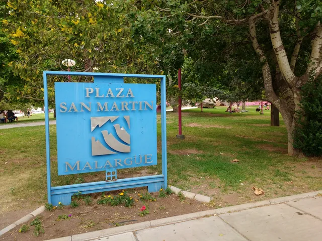 General San Martin Plaza