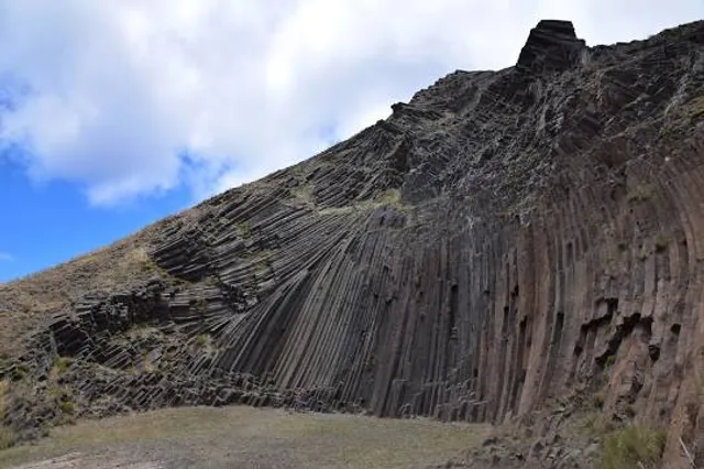 The Organ Pipes - Ana Ferreira Peak