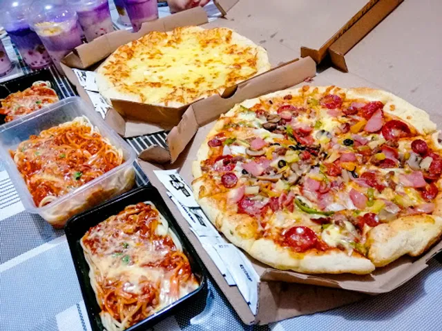 Angel's Pizza - Makati