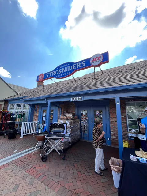 Strosnider's Hardware