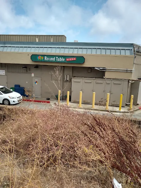 Round Table Pizza