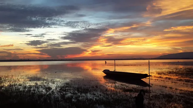 นิวซีแลนด์เมืองไทยและจุดกางเต้นท์ บ้านหาดเล็บยาว