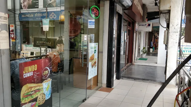 Subway Sector 50 Noida