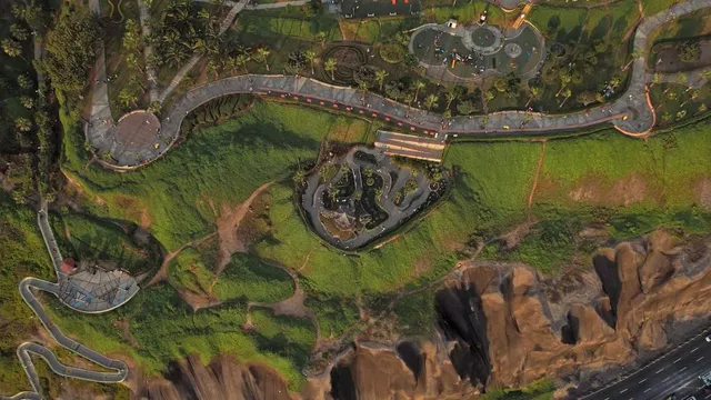 Miraflores Chinese Park