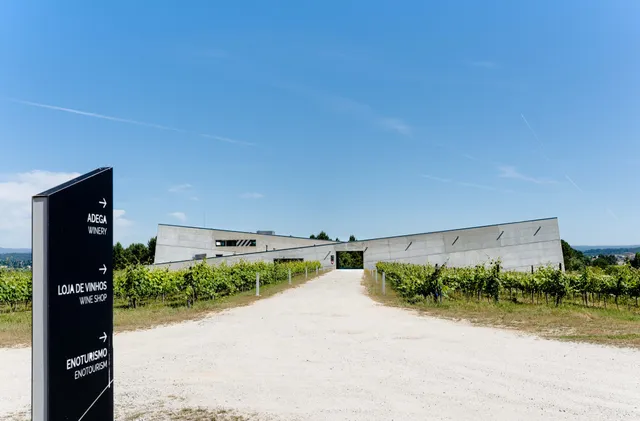 Caminhos Cruzados Winery