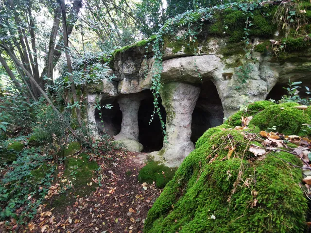 Grotte de Pair-non-Pair