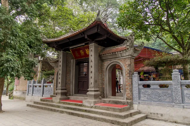 Lao Cai Upper Temple