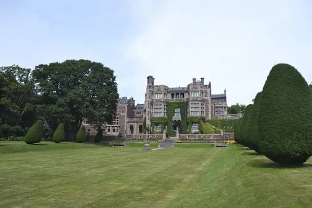 Drumlanrig Castle & Gardens