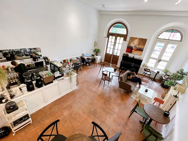 Saat Seduh Coffee Jembatan Merah