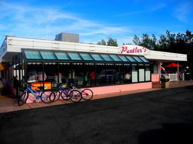 Pautlers Drive In Of Clarence