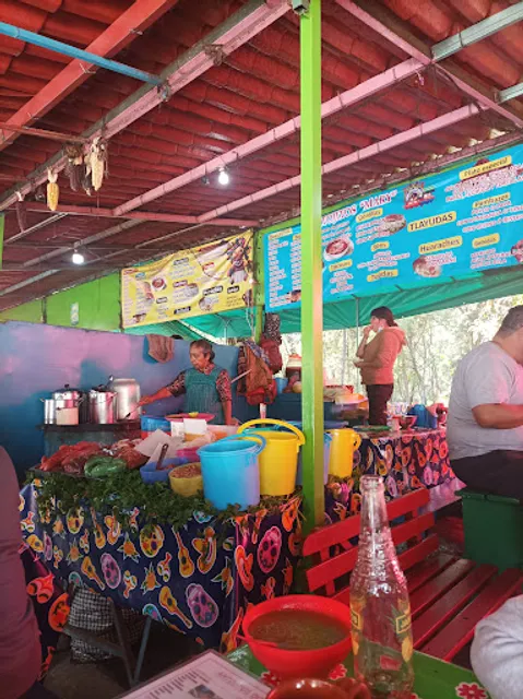 ANTOJITOS DOÑA ESTHER