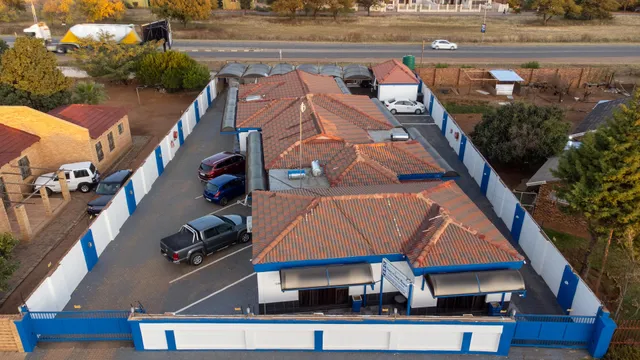 Tony's Guest House 1 (Riviera Park North)